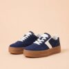 Zapatilla Casual de Plataforma con Detalles en Contraste
