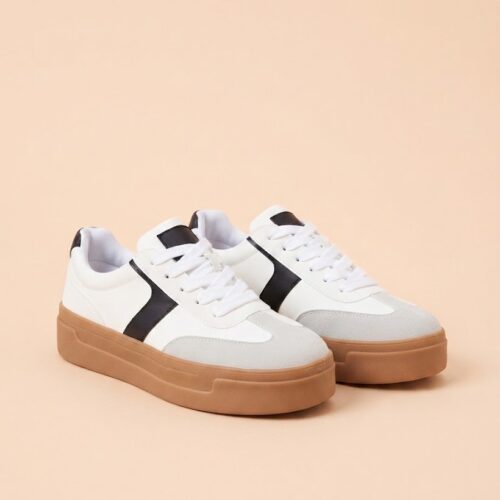 Zapatilla Casual de Plataforma con Detalles en Contraste