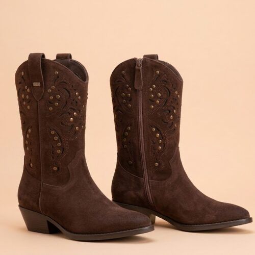 Botito Campero de Estilo Cowboy con Tachuelas y Troquelados