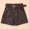 10 (2) Short de Ecopiel Talla Única con Cinturón Trenzado