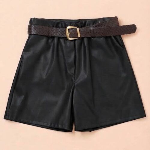 11 (2) Short de Ecopiel Talla Única con Cinturón Trenzado